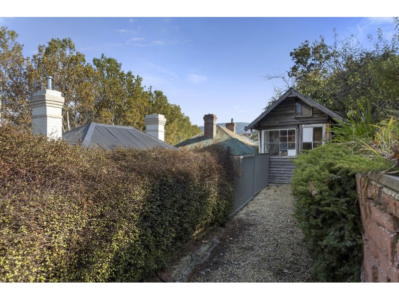 11 Quayle Street, Sandy Bay TAS 7005