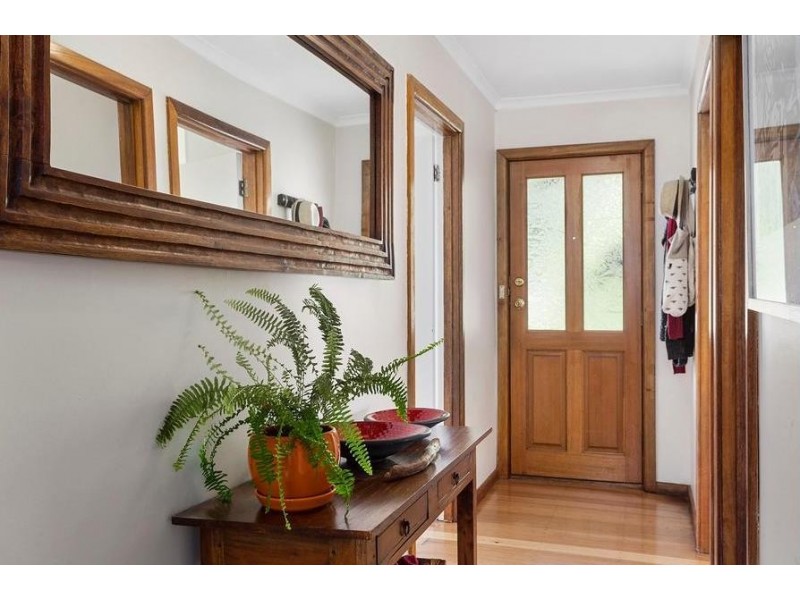 11 Lawley Crescent, South Hobart TAS 7004