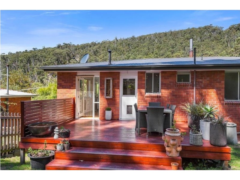 11 Lawley Crescent, South Hobart TAS 7004