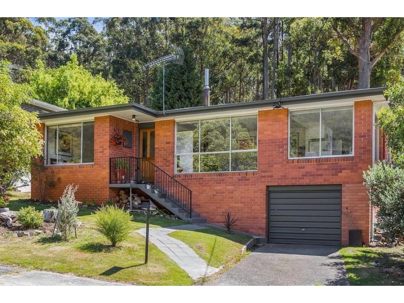 11 Lawley Crescent, South Hobart TAS 7004