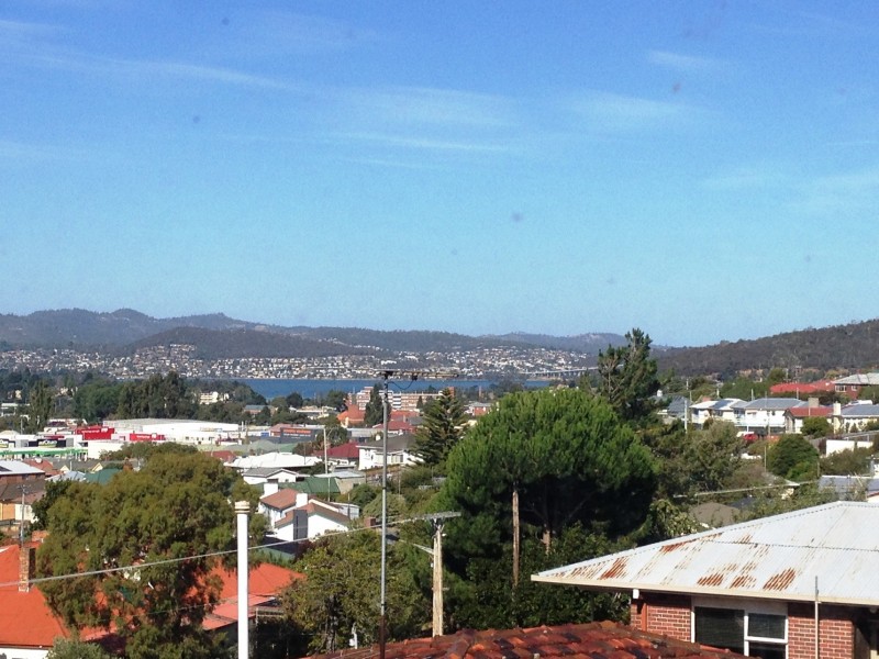 4/13 Cutler Place, West Moonah TAS 7009