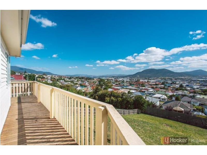 17 First Avenue, West Moonah TAS 7009