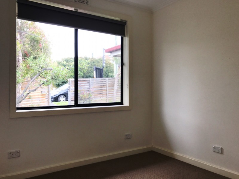 1 Moss Park Drive, New Town TAS 7008