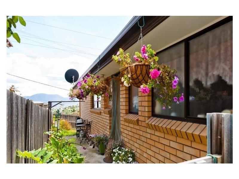 1/15 Nagle Place, Glenorchy TAS 7010
