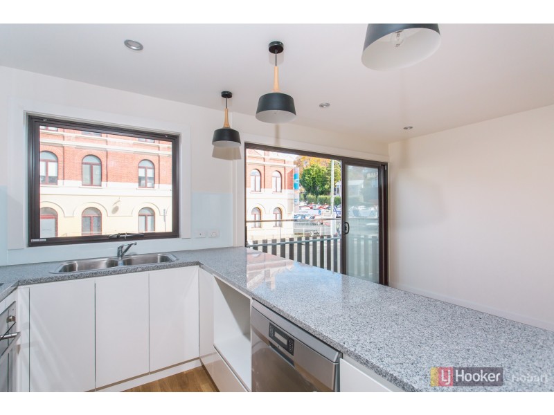 10/212 Collins Street, Hobart TAS 7000