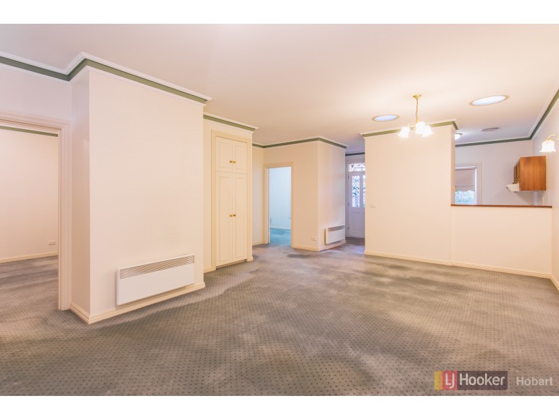 4/74 Sandy Bay Road, Battery Point TAS 7004