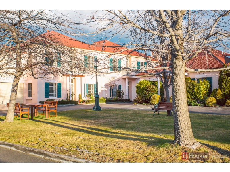 4/74 Sandy Bay Road, Battery Point TAS 7004