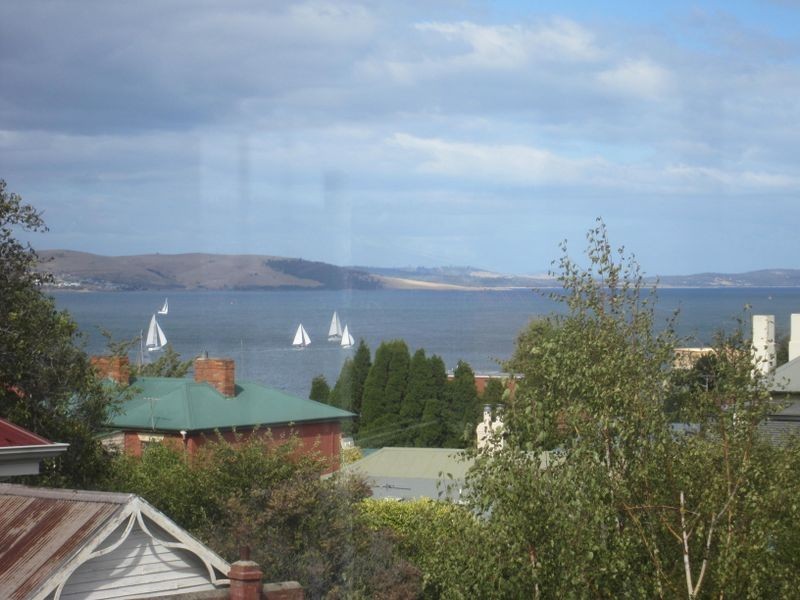 Battery Point TAS 7004