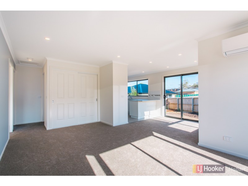 2/29 Mariah Crescent, Oakdowns TAS 7019