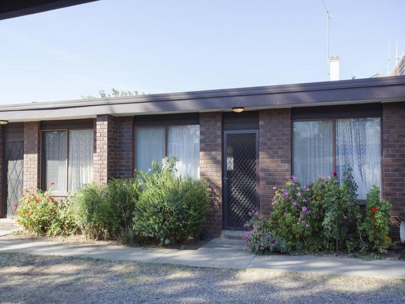 2/44 Panton Street, Golden Square VIC 3555
