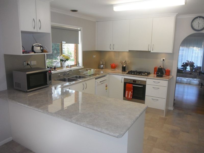 42 Ross Street, Heathcote VIC 3523