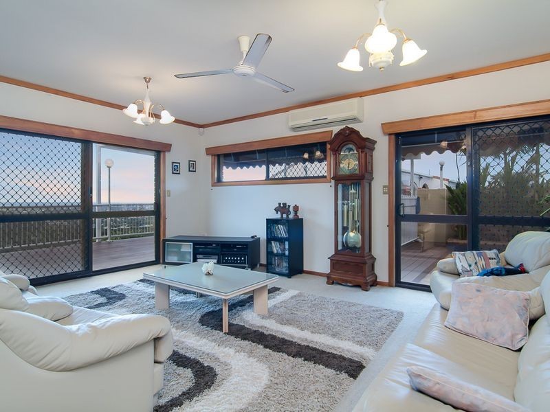 7 Hilltop Close, Bayview Heights QLD 4868