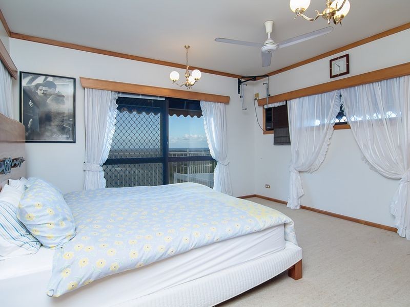 7 Hilltop Close, Bayview Heights QLD 4868