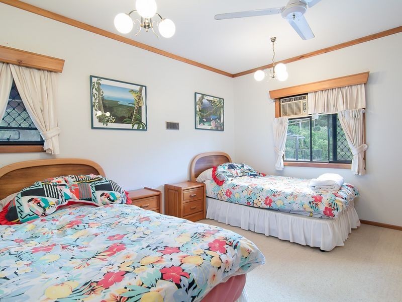 7 Hilltop Close, Bayview Heights QLD 4868