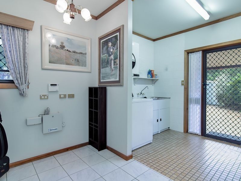 7 Hilltop Close, Bayview Heights QLD 4868