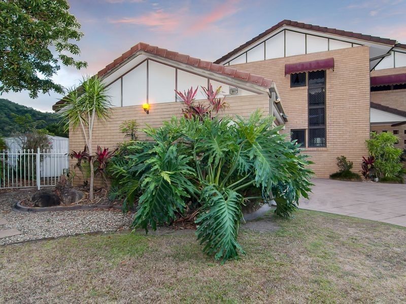 7 Hilltop Close, Bayview Heights QLD 4868