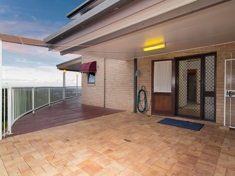 7 Hilltop Close, Bayview Heights QLD 4868