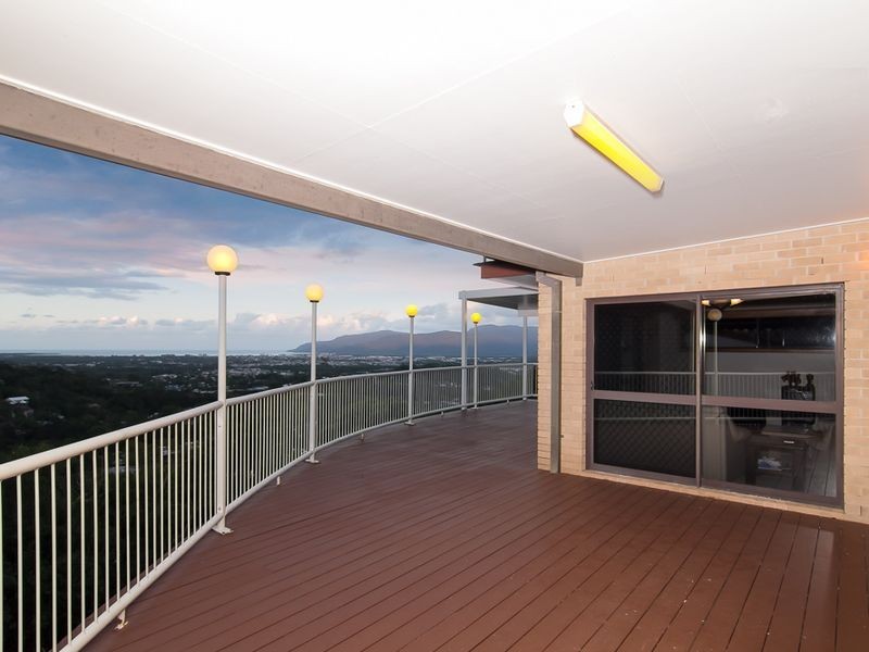 7 Hilltop Close, Bayview Heights QLD 4868