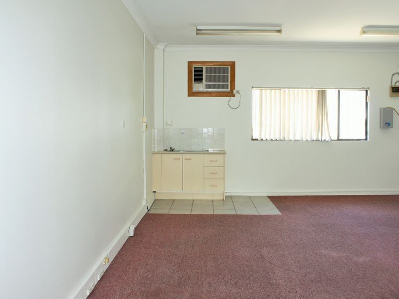 10 & 11/61 McLeod Street, Aeroglen QLD 4870