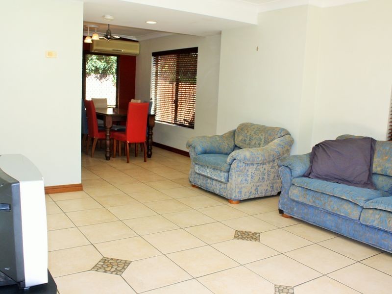 2/14 Rowe Street, Earlville QLD 4870