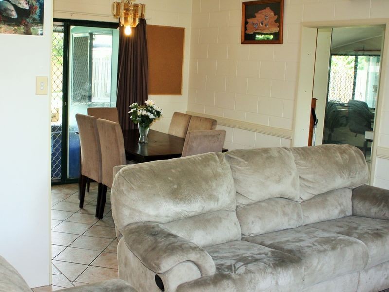 4 Meillion Court, White Rock QLD 4868