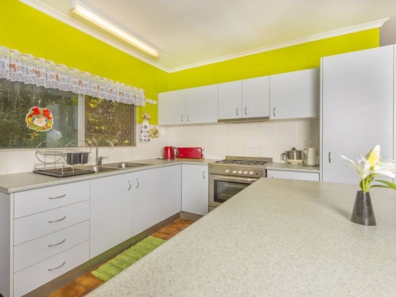 23 Kambara Street, White Rock QLD 4868