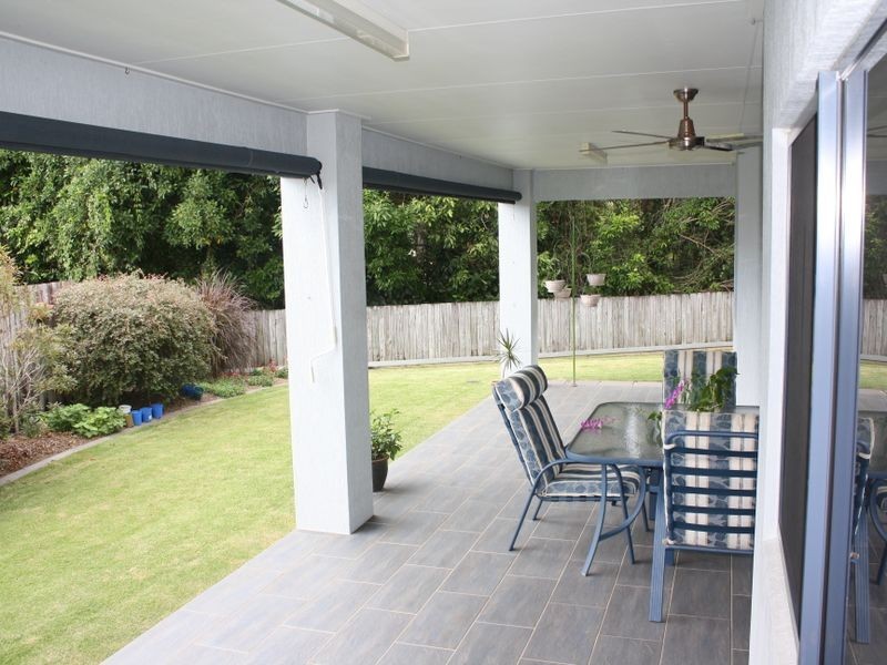 6 Starr Close, Bentley Park QLD 4869