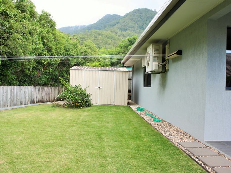 6 Starr Close, Bentley Park QLD 4869