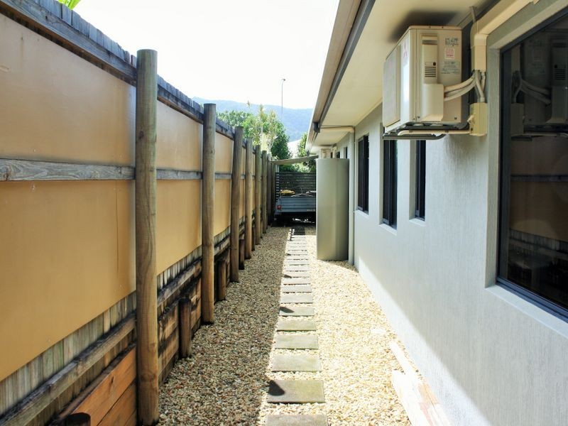 6 Starr Close, Bentley Park QLD 4869