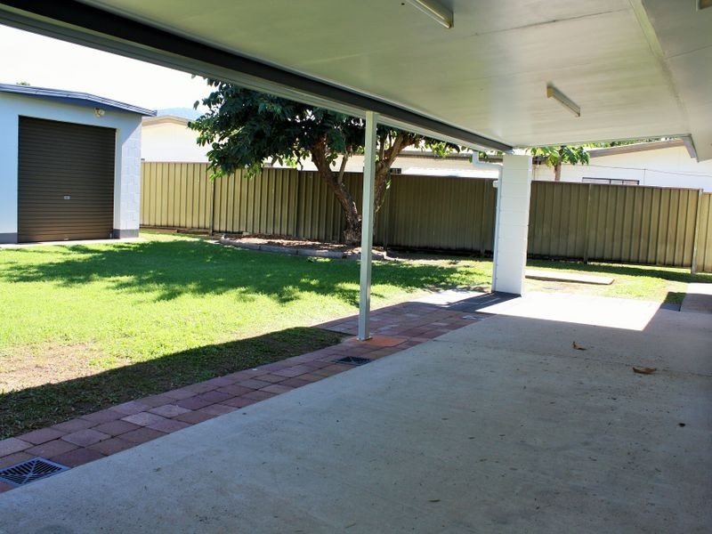 55 Hollywood Boulevard, White Rock QLD 4868