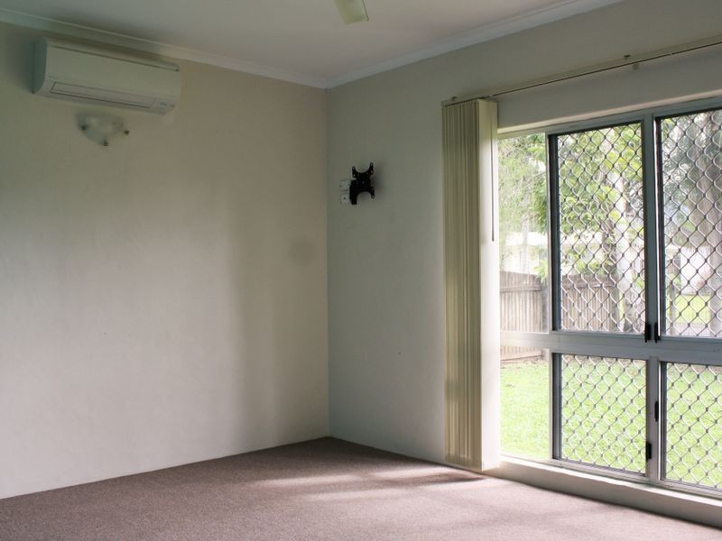 14 Vianen Close, Bentley Park QLD 4869