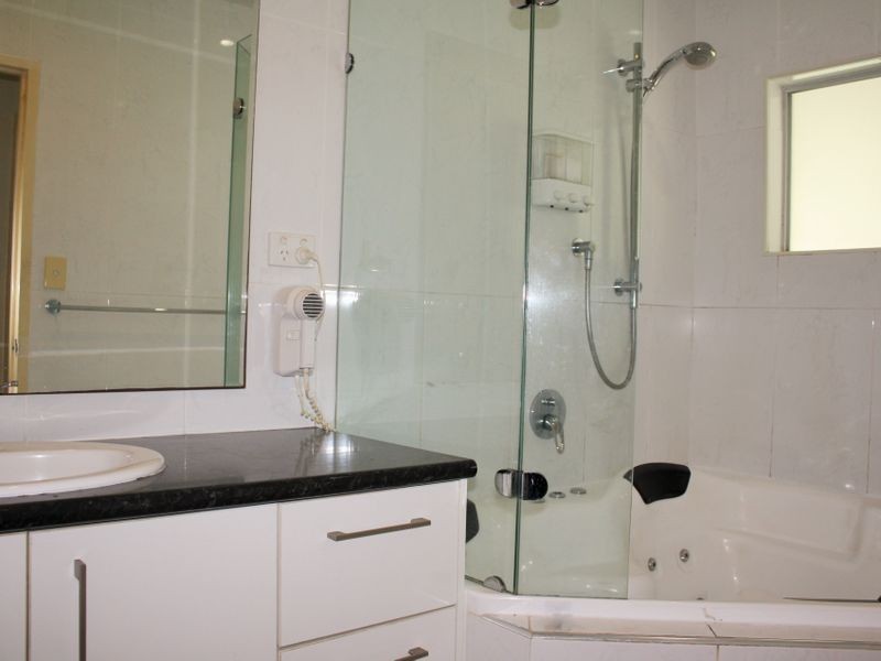 14 Vianen Close, Bentley Park QLD 4869