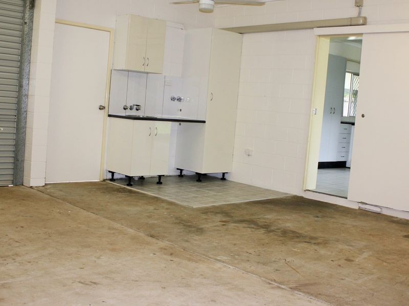 14 Vianen Close, Bentley Park QLD 4869