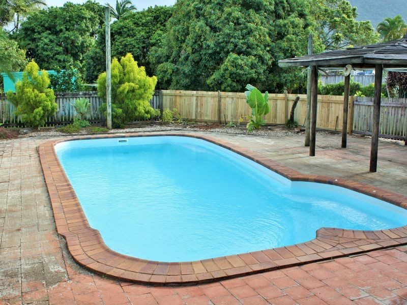 5 Pearl Close, Bayview Heights QLD 4868