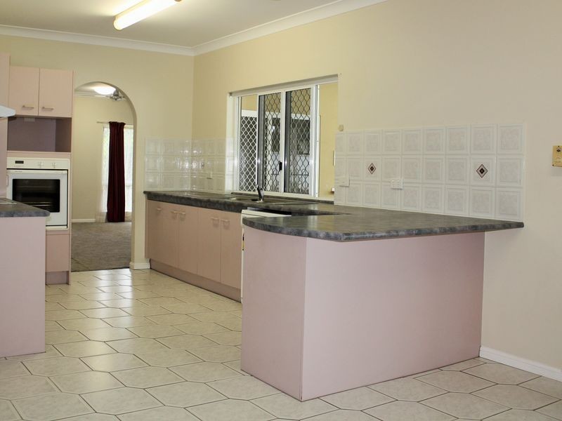 25 Boonaree Close, Mount Sheridan QLD 4868