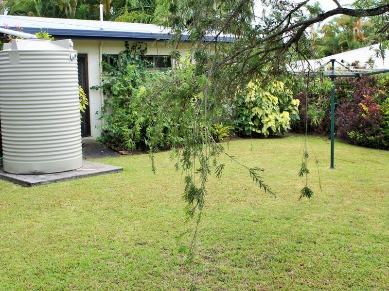 15 Ixora Court, Mooroobool QLD 4870