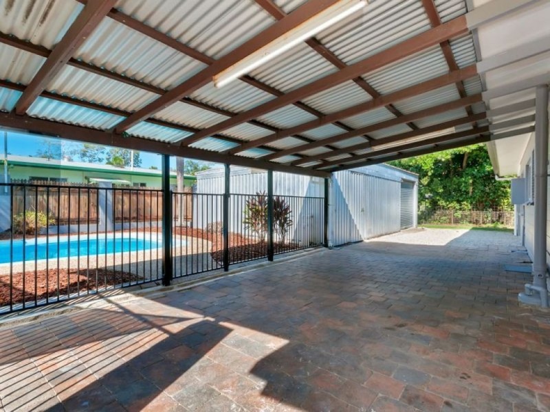 10 Quamby Close, White Rock QLD 4868