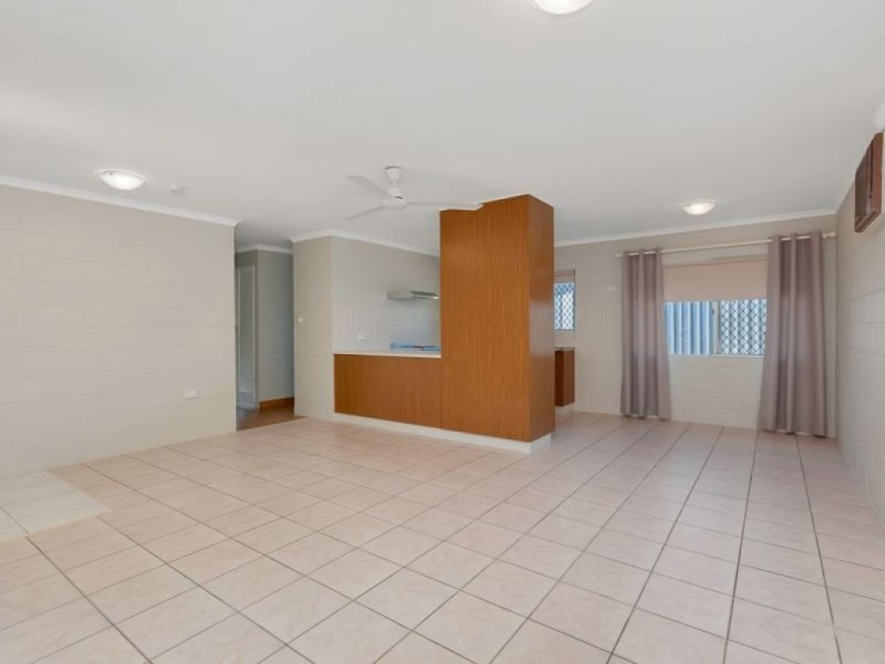 10 Quamby Close, White Rock QLD 4868