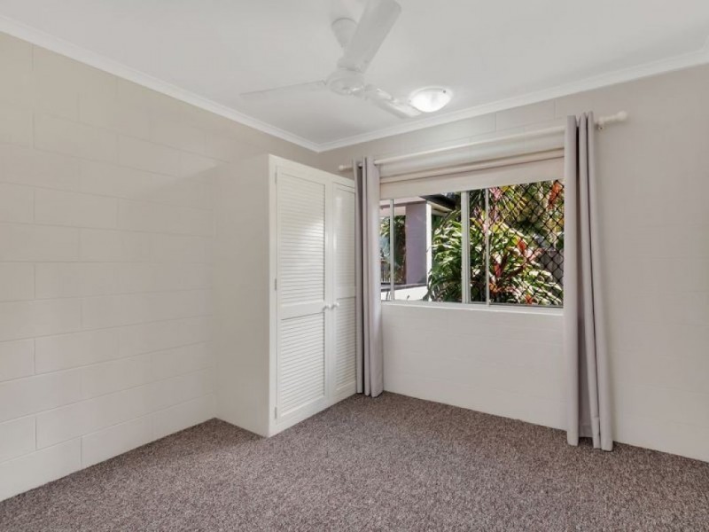 10 Quamby Close, White Rock QLD 4868