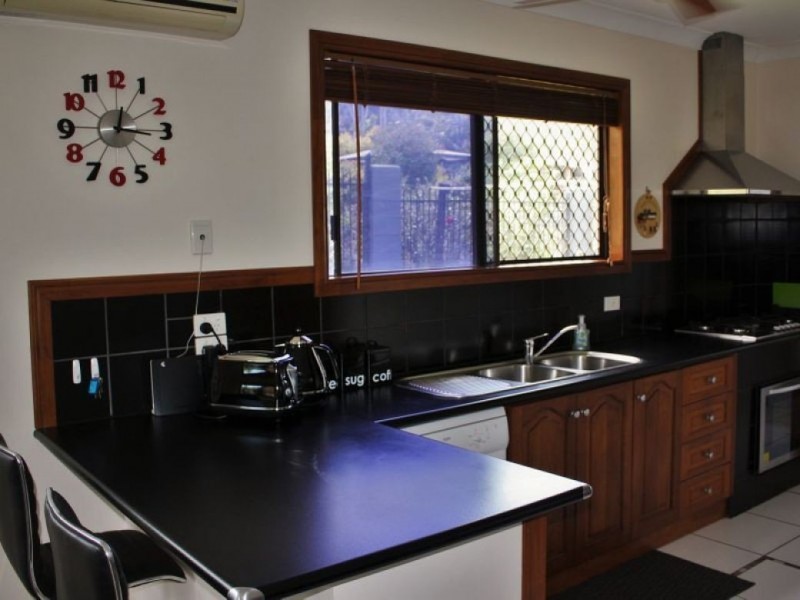 41 Bayview Street, Bayview Heights QLD 4868