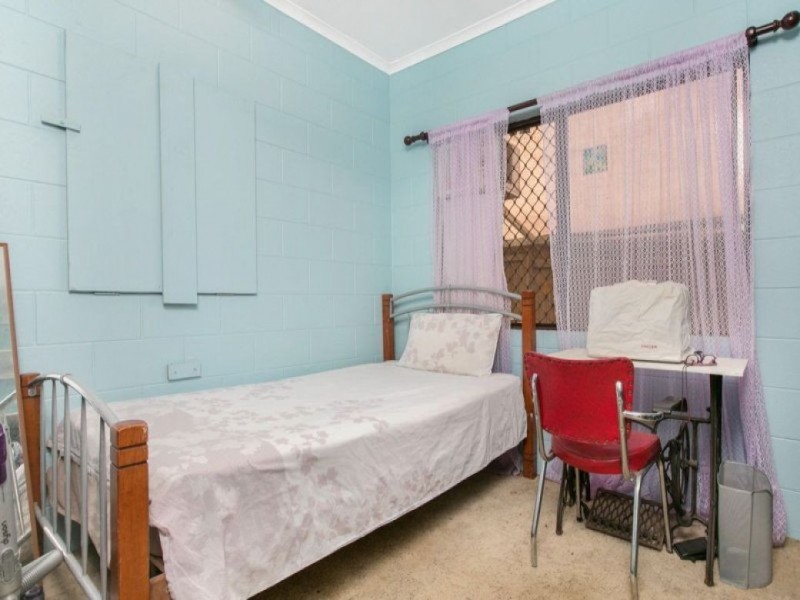 11 Parton Close, White Rock QLD 4868