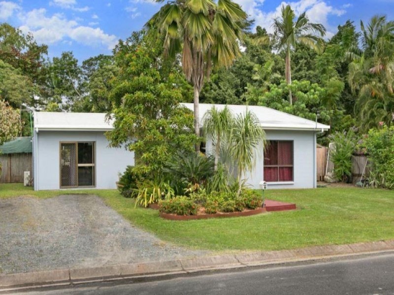 11 Parton Close, White Rock QLD 4868