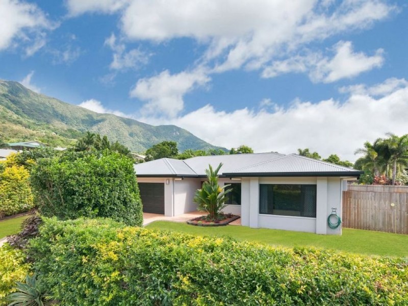 2 Pilosa Street, Redlynch QLD 4870