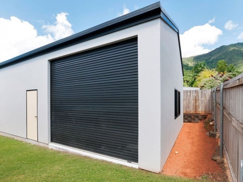 2 Pilosa Street, Redlynch QLD 4870