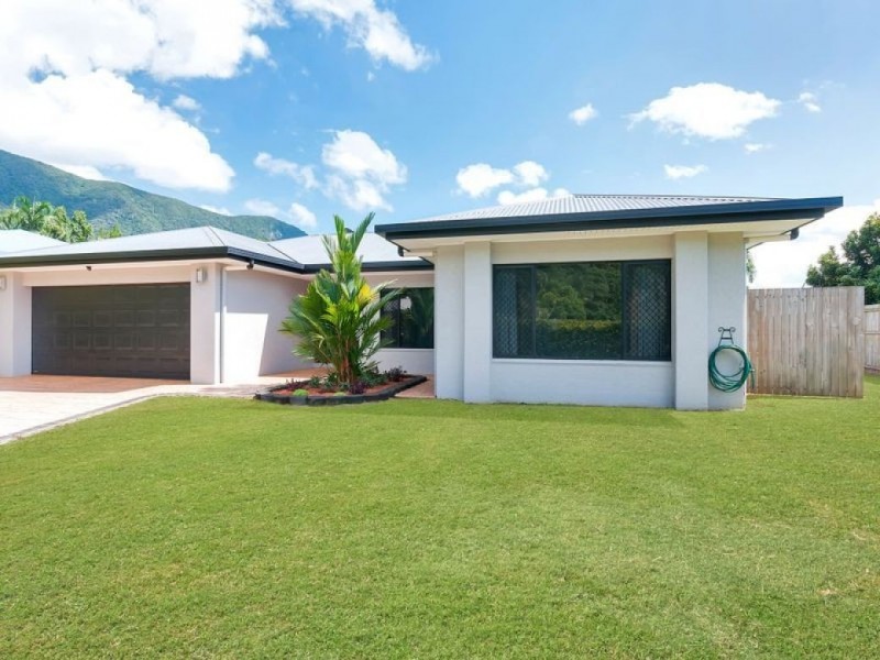2 Pilosa Street, Redlynch QLD 4870