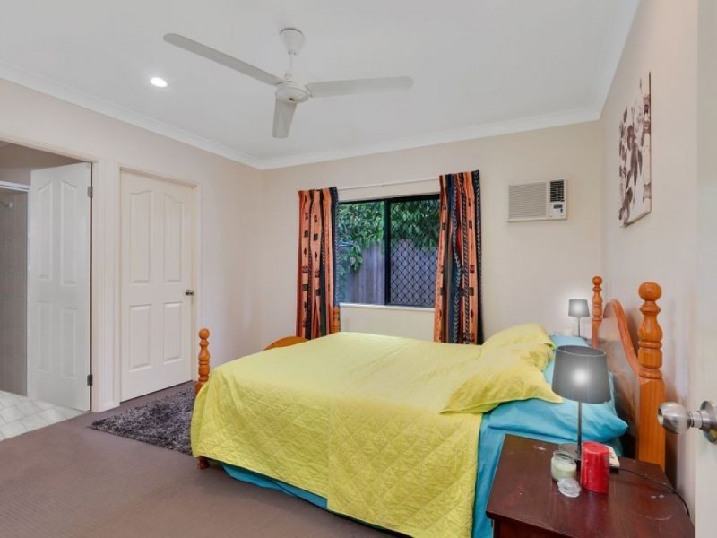 7 Beck Close, Bentley Park QLD 4869