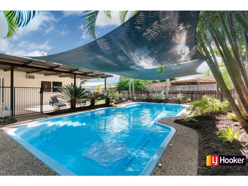80 Bathurst Drive, Bentley Park QLD 4869