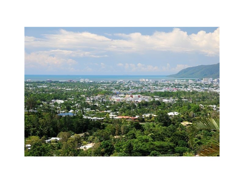 5 Hilltop Close, Bayview Heights QLD 4868