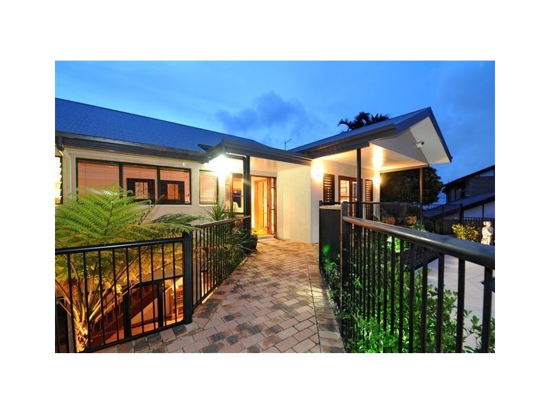 5 Hilltop Close, Bayview Heights QLD 4868