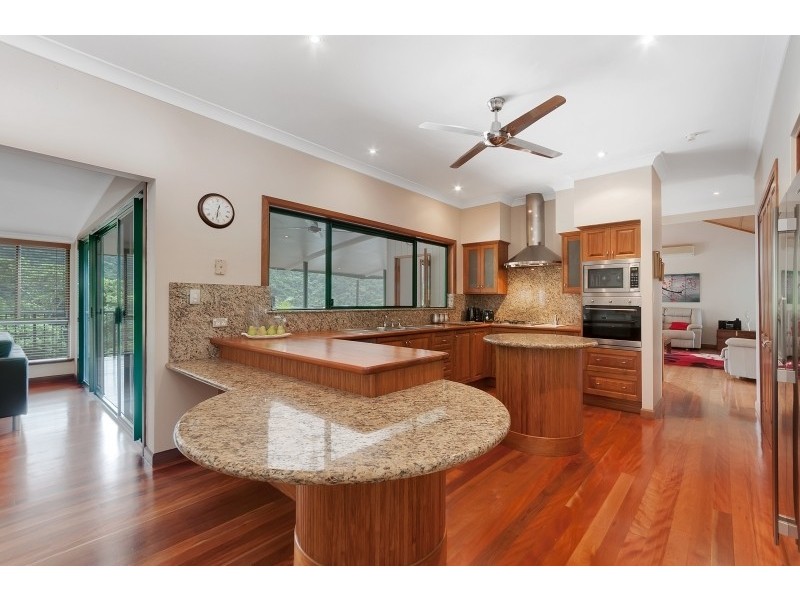 5 Hilltop Close, Bayview Heights QLD 4868